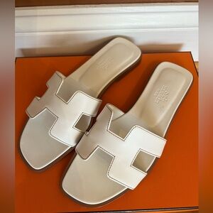 Hermes Oran Sandal size 35.5 white
